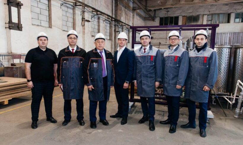 Кандидат в Президенты Российской Федерации Н.М. Харитонов побывал на оренбургском предприятии “Технопром”