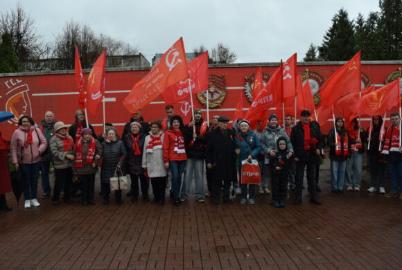 В Калужской области отметили 107-ю годовщину со дня создания ВЛКСМ В Калужской области отметили 107-ю годовщину со дня создания ВЛКСМ