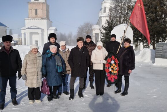 В Мещовске почтили память погибших защитников Родины