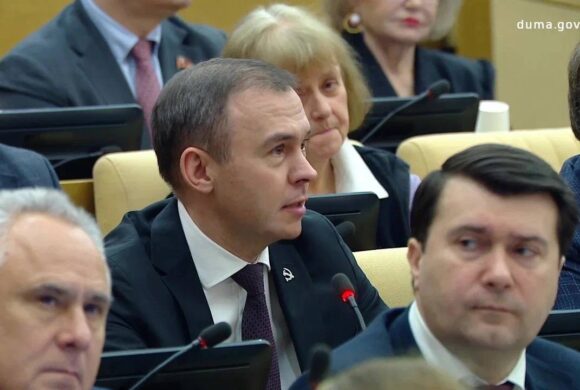 Ю. Афонин: спросил у Михаила Мишустина: видит ли кабмин альтернативу стремительному росту тарифов ЖКХ и готово ли правительство поддержать предложения КПРФ о необходимости возврата жилищно-коммунального хозяйства в собственность государства?