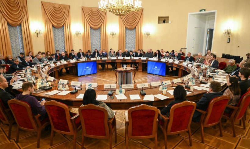 КПРФ подняла вопрос миграционной политики: представители Обнинска приняли участие в парламентском круглом столе КПРФ подняла вопрос миграционной политики: представители Обнинска приняли участие в парламентском круглом столе